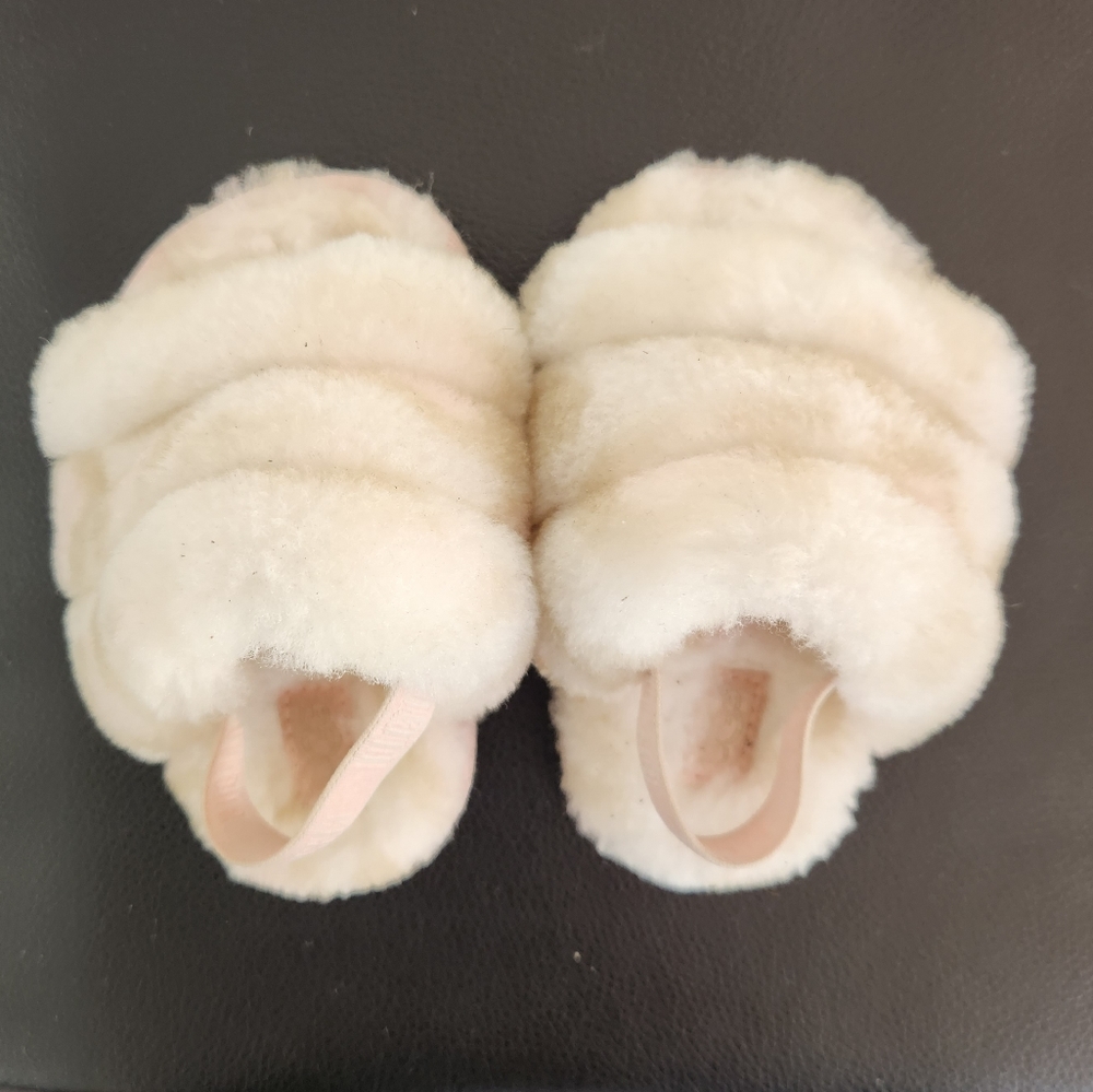 Baby size 4/5 UGG Fluff Yeah Slide Pink Leopard